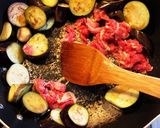 牛肩肉＆茄子＆南瓜胡麻味噌炒め作り方3写真