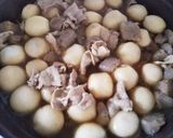 里芋と豚バラこんにゃくの煮物作り方5写真