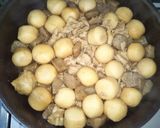 里芋と豚バラこんにゃくの煮物作り方7写真