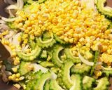 ゴーヤとコーンの豆豉醬炒め♪作り方3写真