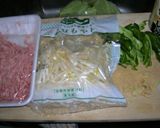 もやし・ピーマン・キャベツの野菜炒め。作り方1写真