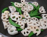 イカと野菜のバター醤油炒め作り方3写真