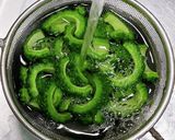 叩ききゅうりと茹でゴーヤの簡単塩昆布漬け作り方3写真