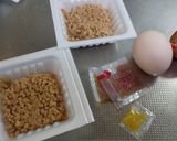 節約☆ふわふわ卵ひき割り納豆そぼろ丼作り方1写真