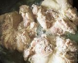 超簡単!フライパンで鶏もも肉の塩麹蒸し作り方3写真