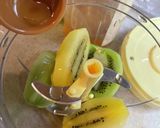 ぶんぶんチョッパーで♪キウイジュース作り方1写真