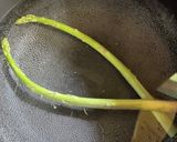 アスパラと玉ねぎの辛うま焼きそば♪作り方1写真