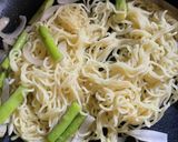 アスパラと玉ねぎの辛うま焼きそば♪作り方4写真
