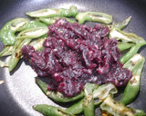 簡単！伏見とうがらしと鯨の炒め物作り方4写真