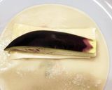 一口サイズでパクリ！ナス餃子スティク作り方3写真