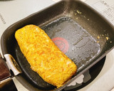 余ったきんぴらごぼうを入れて♪卵焼き作り方3写真