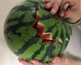 コックからどうぞ♪丸ごとスイカのジュース作り方2写真