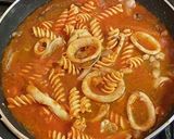 簡単・鍋一つでスルメイカのトマトパスタ作り方4写真