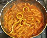 簡単・鍋一つでスルメイカのトマトパスタ作り方5写真