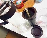 片麻痺ワンハンドでアレンジ水だしコーヒー作り方1写真
