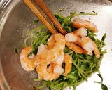 豆苗と海老のサラダ作り方6写真