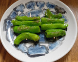 ☆超手抜きつまみ☆ししとうの塩コショウ焼作り方6写真