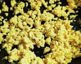 簡単♪玉ねぎプラスのそぼろ丼作り方3写真