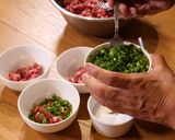 【アムド牧畜民の味】肉の包み蒸しスープ作り方3写真