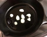 親鶏とニラもやしガーリック炒め作り方2写真