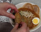 高知県のご当地グルメ！味噌カツラーメン♪作り方4写真
