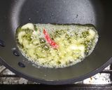 豚こま肉とトマトのカレー炒めパスタ作り方2写真