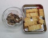 いわし缶と厚揚げのペペロンチーノ春雨作り方1写真