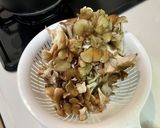 お出汁薫るたっぷり舞茸のバター炒め作り方1写真