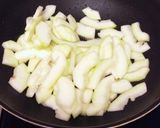 白だしだけ☆夕顔(冬瓜)の油炒め作り方3写真