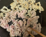 お酢でさっぱり！豚肉とれんこんの甘辛炒め作り方4写真