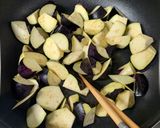 ナスとカニカマの甘酸っぱ炒め作り方1写真