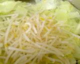 キャベツ もやし かきたま味噌汁^^作り方4写真