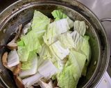 アンチョビ味噌の豚しゃぶ鍋作り方2写真