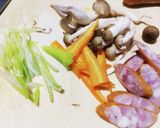 子ども向けバターしょうゆ焼きうどん作り方1写真