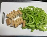 夏バテ解消に！キムチ入りゴーヤチャンプル作り方3写真