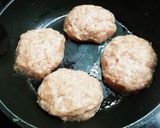 キウイフルーツ×甘酒入り煮込みハンバーグ作り方3写真