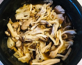 秋を感じる！たっぷりきのこの炊き込みご飯作り方4写真