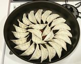 合い挽き肉と白菜の簡単☆羽根突き餃子作り方2写真