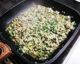 我が家の丼　手軽で美味しい❤餃子の中身丼作り方3写真