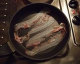 贅沢気分のベーコン目玉トースト作り方1写真