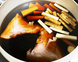 甘くない魚のアラと根菜の煮付け作り方3写真