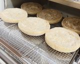 休日の朝食に♫ベーコンエッグマフィン作り方2写真