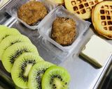 キウイのバーガー☆ワッフル型パンケーキで作り方1写真