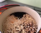 ルクルーゼで♡キノコの玄米炊き込みご飯作り方7写真