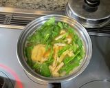 簡単#油揚げと春菊のお味噌汁作り方2写真