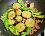 トマトソースで茄子とピーマンのペンネ作り方3写真