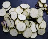 簡単！茄子のガーリック醤油ソテー作り方1写真