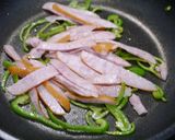 お弁当！シャウエッセンピーマンの胡麻炒め作り方2写真