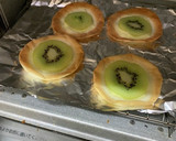 餃子の皮で＊キウイとチーズのミニピザ作り方2写真