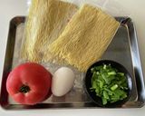 トマトと卵の酢っぱ辛い【酸辣湯麺】作り方1写真